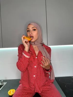 sexcityguide.com anna_kristal profile on OnlyFans in hijab category