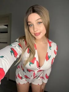 sexcityguide.com stellawilsonx profile on OnlyFans in big-dicks category